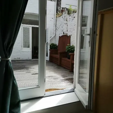 Het Achterhuis 아파트